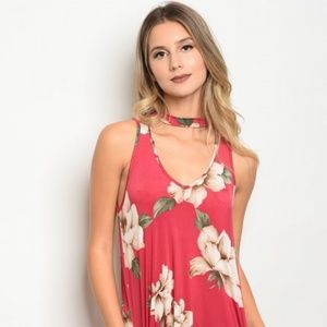 New Junior's Boutique Floral dress w/pockets
